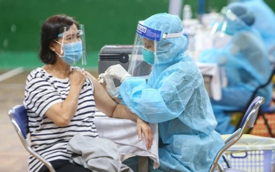 Ai được tiêm mũi 3 vaccine COVID-19 từ tháng 12/2021?