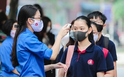 Nhiều trường THPT tại Hà Nội hoãn đón học sinh vào ngày 6/12