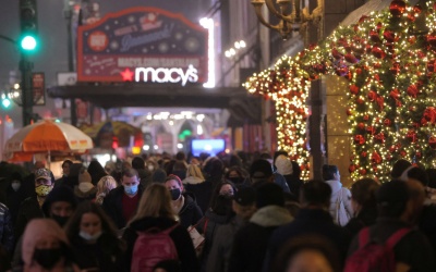 Trước thềm Giáng sinh 2021, Châu Âu tái phong tỏa vì Omicron