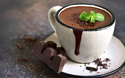 Cách pha một ly chocolate nóng thơm ngon cho ngày Giáng sinh