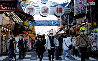 6 giả thuyết lý giải Nhật Bản vẫn 'ngược dòng' làn sóng Omicron