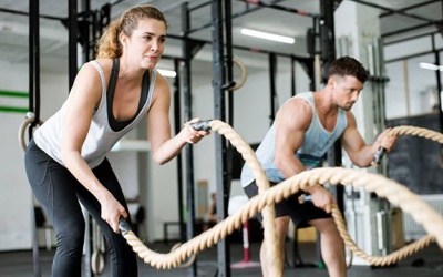 Các bài tập săn chắc cơ bắp với dây thừng tập thể lực