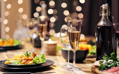 Kết hợp rượu vang trong bữa tiệc chào mừng năm mới