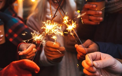 Tử vi thứ Năm (6/1/2022): Kim Ngưu cần chú ý hơn tới bạn bè, người thân