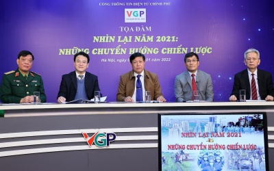 Nhìn lại 2021: “Đòn cân não” trong chiến dịch chống giặc COVID-19