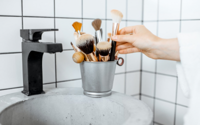 Hướng dẫn vệ sinh cọ trang điểm