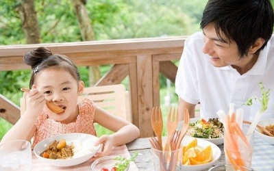 Chế độ dinh dưỡng giúp tăng cường sức khỏe tinh thần của trẻ trong đại dịch