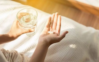 Thiếu các loại vitamin, khoáng chất này có thể gây run tay