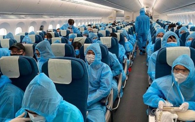 Phó Thủ tướng yêu cầu tạo điều kiện để công dân Việt Nam nhập cảnh về nước