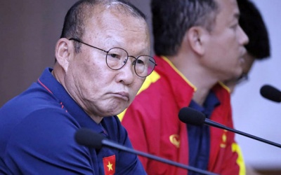 ĐT Việt Nam lo lắng vì COVID-19