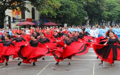 Vinamilk lan tỏa tinh thần “Sống khỏe, sống thanh xuân” 