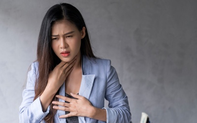 Khàn tiếng, mất giọng: 5 cách giúp giọng nói nhanh khỏe lại