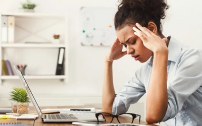 Những thói quen ăn uống cần tránh khi bị đau đầu