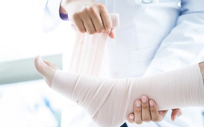 Tại sao bị đái tháo đường khiến vết thương lâu lành hơn?