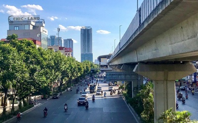 Bắc Bộ trưa có nắng dịu, Nam Bộ mưa dông chiều tối