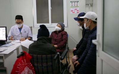 Hậu COVID-19: Bị khản tiếng, hụt hơi nên xử trí thế nào?