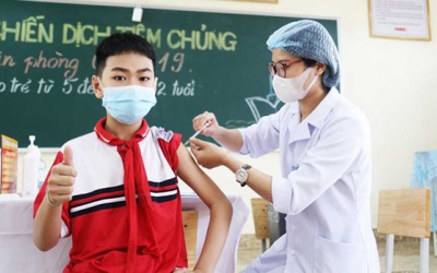 TP.HCM đồng loạt tiêm vaccine cho trẻ 5-11 tuổi, phát hiện 2 biến chủng mới Omicron