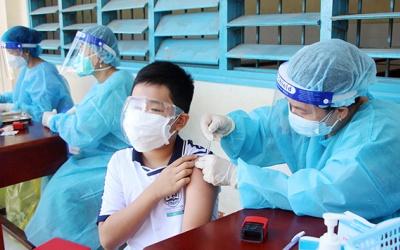 Hàng loạt địa phương đã tiêm vaccine COVID-19 cho trẻ từ 5-11 tuổi