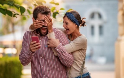 Tử vi thứ Tư (20/4/2022): Bạch Dương muốn tạo bất ngờ cho người thân