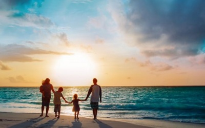 Tử vi thứ Sáu (22/4/2022): Song Tử nên dành nhiều thời gian cho gia đình