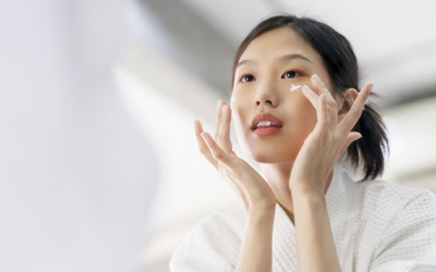 Làm sao để hạn chế tác dụng phụ khi dưỡng da với retinol?