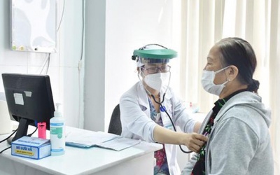 Hơn 600 F0 nặng đang điều trị, hướng dẫn mới về khám chữa bệnh hậu COVID-19