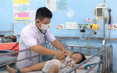 Bệnh tay chân miệng ở TP.HCM gia tăng, giám sát bệnh viêm gan 'bí ẩn'