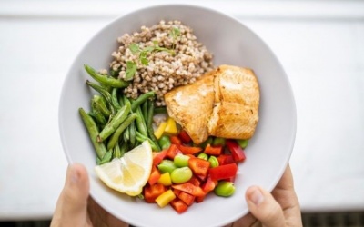 Thói quen ăn uống để giảm mỡ bụng và ngăn ngừa lão hóa