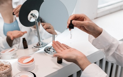 4 thói quen làm đẹp sai cách khiến da xấu đi