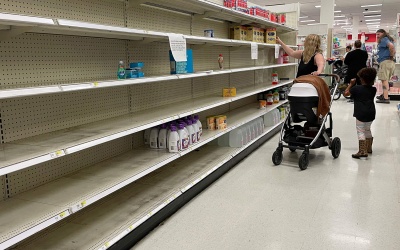 Vì sao dẫn đến cuộc khủng hoảng sữa bột trẻ em ở Mỹ?