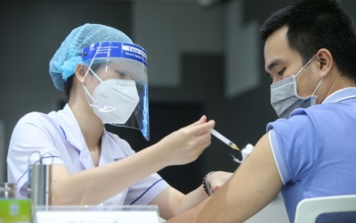 Vì sao cần tiêm mũi vaccine phòng COVID-19 mũi 3, mũi 4?