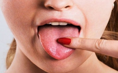 Những nguyên nhân gây ra vị mặn trong miệng