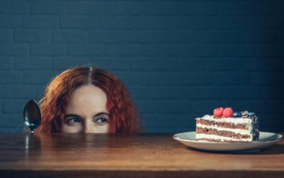 Tử vi thứ Sáu (24/6/2022): Sư Tử nên kiểm soát thói quen ăn vặt