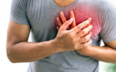 Đau nhói vùng tim, hồi hộp, khó thở do xơ vữa động mạch, cảnh báo nguy cơ đột quỵ