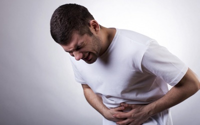 Làm sao giảm triệu chứng khó chịu do sỏi mật?