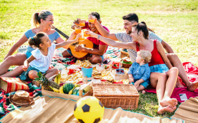 Mẹo giữ lạnh đồ ăn lâu hơn khi đi cắm trại