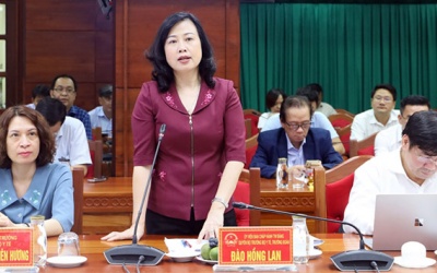 Quyền Bộ trưởng và chiến dịch tiêm chủng phòng chống COVID-19