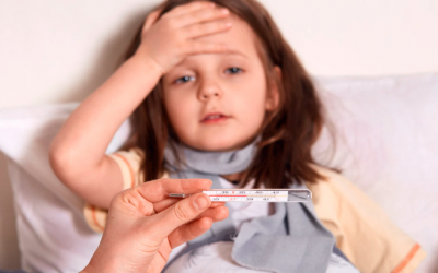 Triệu chứng và cách chăm sóc trẻ bị sốt xuất huyết  