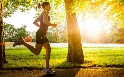 Những lưu ý “sống còn” khi chạy bộ trong thời tiết nắng nóng