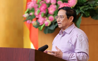 Thủ tướng: Chống dịch COVID-19 hiệu quả để tiếp tục phát triển kinh tế