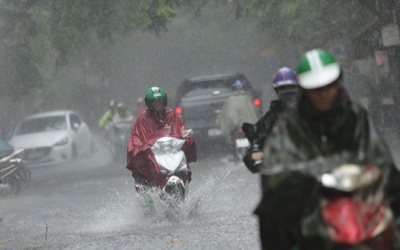 Mưa dông khắp cả nước, đề phòng ngập úng nhiều nơi