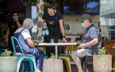 New Zealand dỡ bỏ hầu hết các quy định phòng chống dịch COVID-19