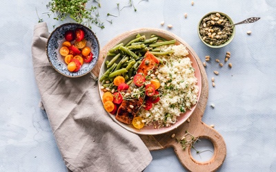 Chuyên gia gợi ý: Ăn gì để cải thiện tâm trạng?