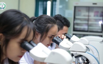 Thành lập Trường Đại học Khoa học Sức khoẻ