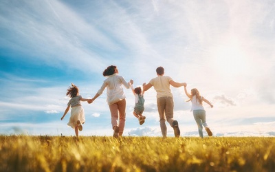 Tử vi Chủ nhật (9/10/2022): Cự Giải nên dành nhiều thời gian cho gia đình