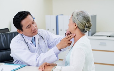 Hãy nhớ câu “lắm thầy thối ma”!