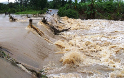 Miền Bắc không khí lạnh tăng cường, miền Trung đề phòng lũ quét