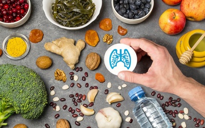 Những thực phẩm nên ăn, nên tránh để cải thiện sức khỏe lá phổi