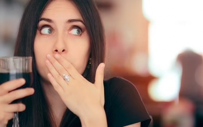 Tôi phải làm sao để cải thiện hiện tượng nấc mạn tính?