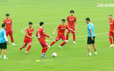 Chùm ảnh ĐT Việt Nam tập buổi đầu chuẩn bị cho trận gặp Dortmund